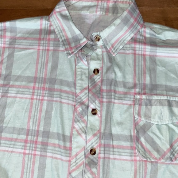 Plaid button-up - Picture 2 of 4